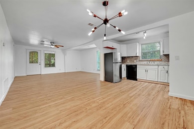 1200 Walnut Ave, Austin, TX 78702 - photo 4