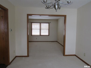 1218 Emerald Woods Ct, Davenport, IA 52806 - photo 3