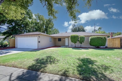 4645 N 5th St, Fresno, CA 93726 - photo 2