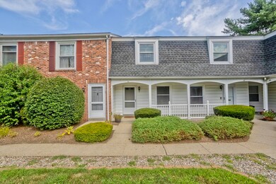 31 Jamestown Dr unit 31, Springfield, MA 01108 - photo 2