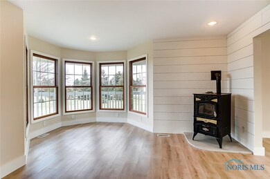 19162 Bradner Rd, Pemberville, OH 43450 - photo 5