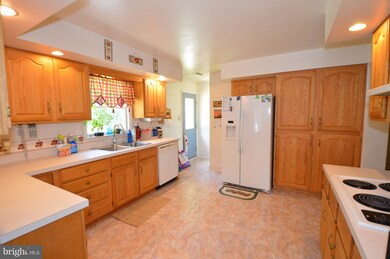 609 Liberty Furnace Rd, Edinburg, VA 22824 - photo 7