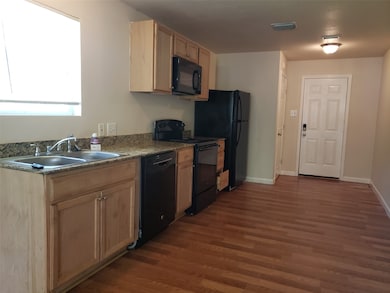 6321 Sayers St, Houston, TX 77026 - photo 2