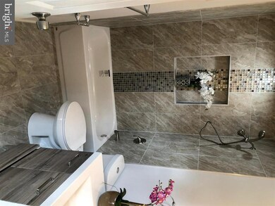 6711 Seat Pleasant Dr, Capitol Heights, MD 20743 - photo 7