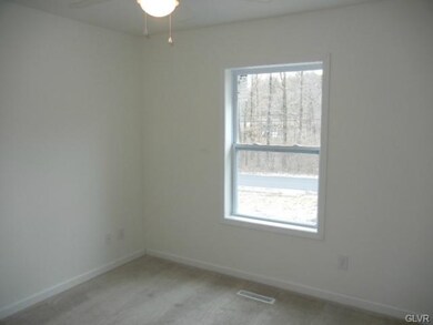 1032 Smith Gap Rd, Bath, PA 18014 - photo 5