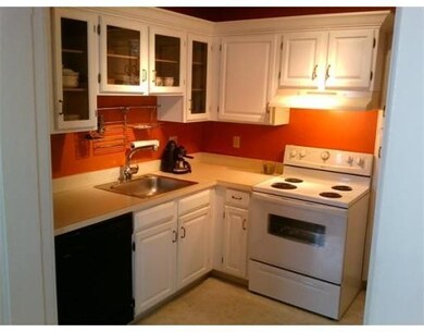 178 Lincoln St unit 8, Worcester, MA 01605 - photo 5