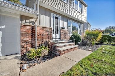 30603 Crescent Dr, Willowick, OH 44095 - photo 2