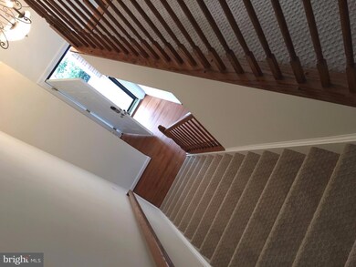 4258 Meyers Rd, Triangle, VA 22172 - photo 4