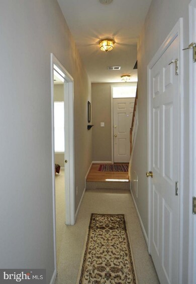 42796 Flannigan Terrace, Chantilly, VA 20152 - photo 3