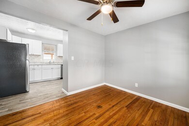 005_c_W 1231 Dellwood Ave-017
