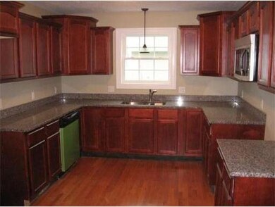 160 Franklin St, Westfield, MA 01085 - photo 4