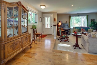 1510 NW Elgin Ave, Bend, OR 97701 - photo 7