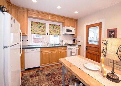06 - Kitchen