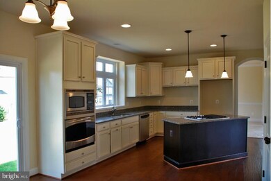 10100 Middlebrooks Terrace, Nokesville, VA 20181 - photo 2