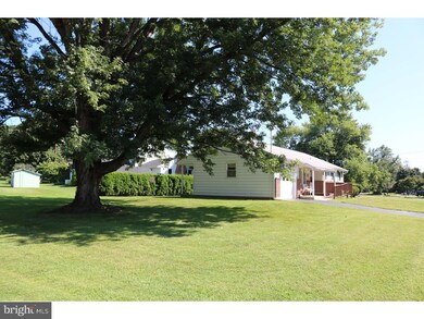 37 Maple Ave, Boyertown, PA 19512 - photo 3