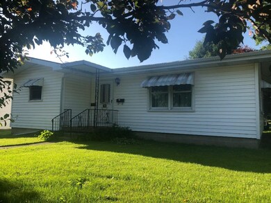 827 Railroad St, Covington, IN 47932 - photo 2