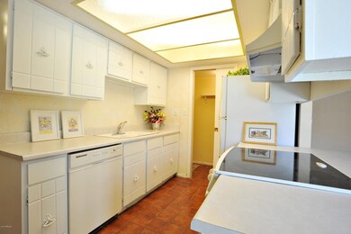 Kitchen 8343