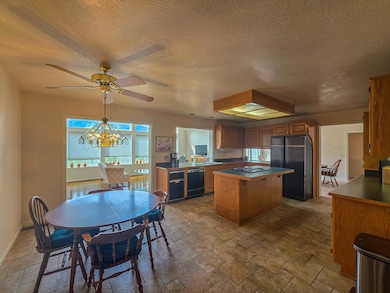 eat in kitchen area