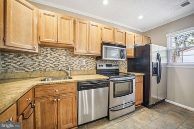 3124 Brinkley Station Dr, Temple Hills, MD 20748 - photo 6