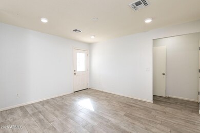 137 S Salt Cedar Place, Chandler, AZ 85225 - photo 4