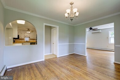 15705 Norman Dr, North Potomac, MD 20878 - photo 7