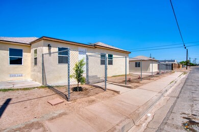 706 W Euclid Ave, El Centro, CA 92243 - photo 4