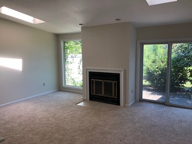 21 Walden Pond Dr, Nashua, NH 03064 - photo 7