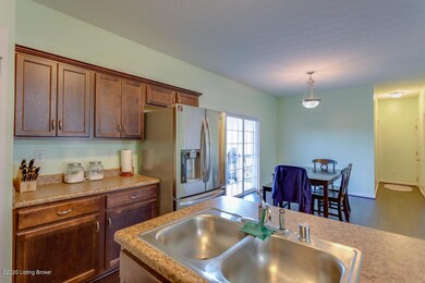 302 Gentry Crossing Blvd, Mount Washington, KY 40047 - photo 6