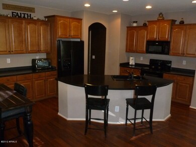 Arvada Full Kitchen Corian Cntr Upgraded