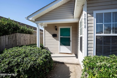 1008 S 10th St, Wilmington, NC 28401 - photo 4