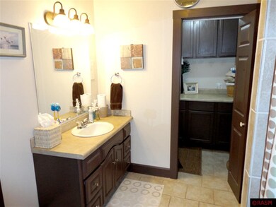 1515 N 4th St, Mankato, MN 56001 - photo 7