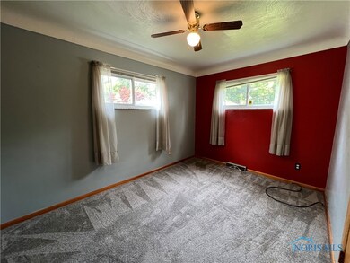 1716 Barrows St, Toledo, OH 43613 - photo 4