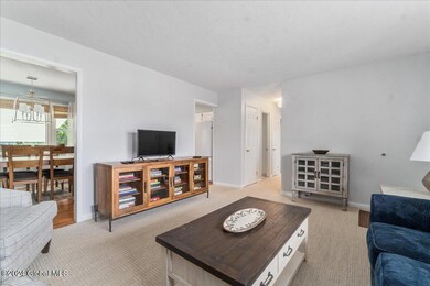 31 Margaret Dr, Albany, NY 12211 - photo 5