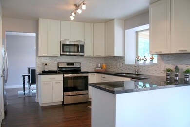 NEW CHEF'S KITCHEN