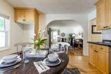 7_Dining-Room_1800x1200_3541455