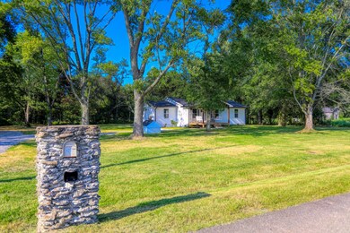 120 Vantrease Rd, Cottontown, TN 37048 - photo 5