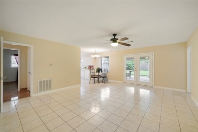 9738 Grenadier Dr, Houston, TX 77089 - photo 5