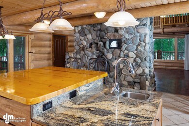 Kitchen_DMD_9216-SMALL