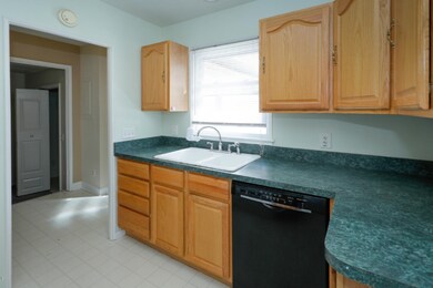 1020 Clover Ave-106