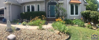 5808 SW Clarion Ln, Topeka, KS 66610 - photo 2