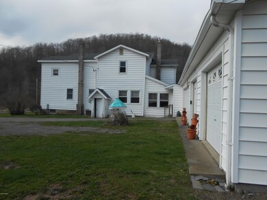 side house/garage