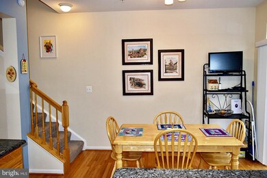 4069 Cressida Place unit D, Woodbridge, VA 22192 - photo 6