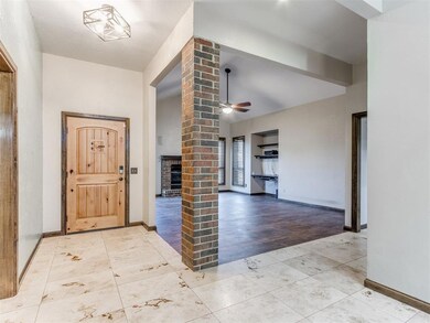 1824 E Main St, Moore, OK 73160 - photo 5
