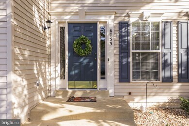 6753 Sutton Oaks Way, Gainesville, VA 20155 - photo 2