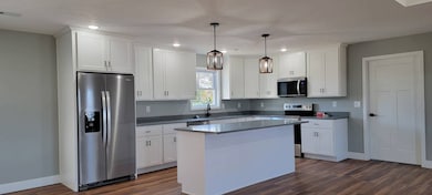 1306 S Walters St, Robinson, IL 62454 - photo 3