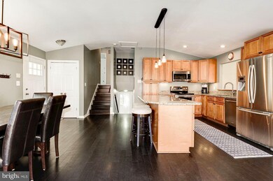 10932 Byrd Dr, Fairfax, VA 22030 - photo 2