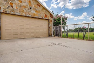 2394 Advance Rd, Weatherford, TX 76088 - photo 4