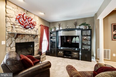 8251 Laurel Heights Loop, Lorton, VA 22079 - photo 7