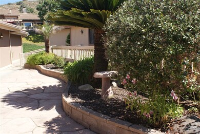 8543 Circle r Valley Ln, Escondido, CA 92026 - photo 6