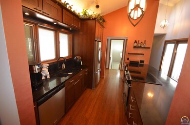 4856 SW Skyline Pkwy, Topeka, KS 66614 - photo 6